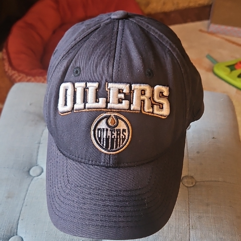 🌟3/$25🌟 Edmonton Oilers NHL Zephyr Navy Blue Baseball Cap